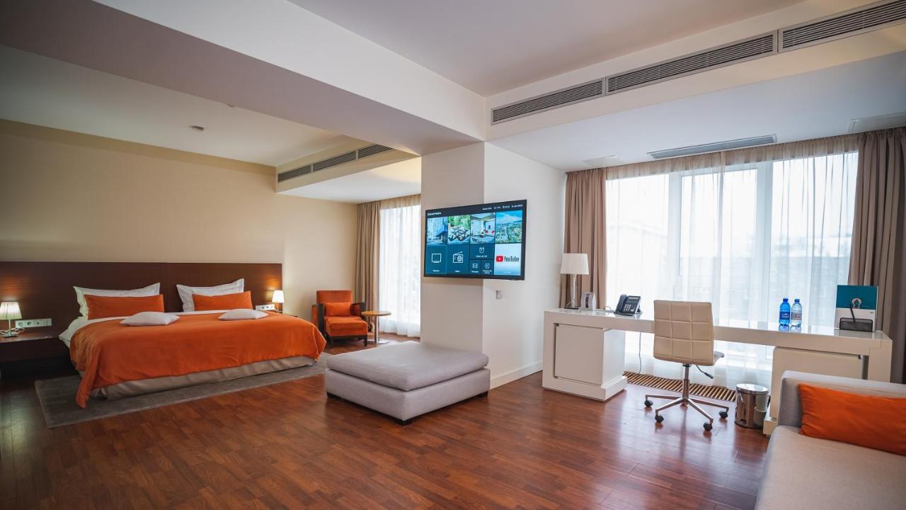 Park Hotel Almaty Luaran gambar