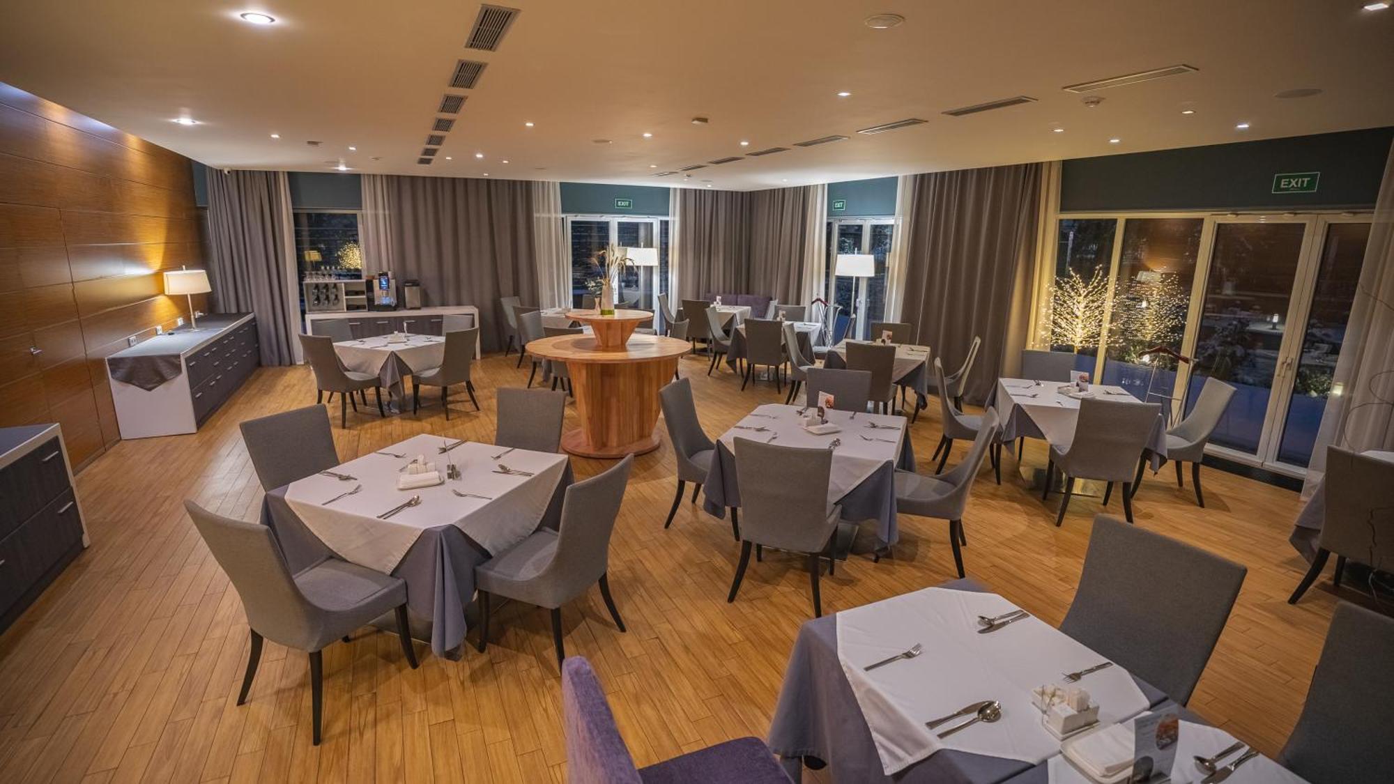 Park Hotel Almaty Luaran gambar