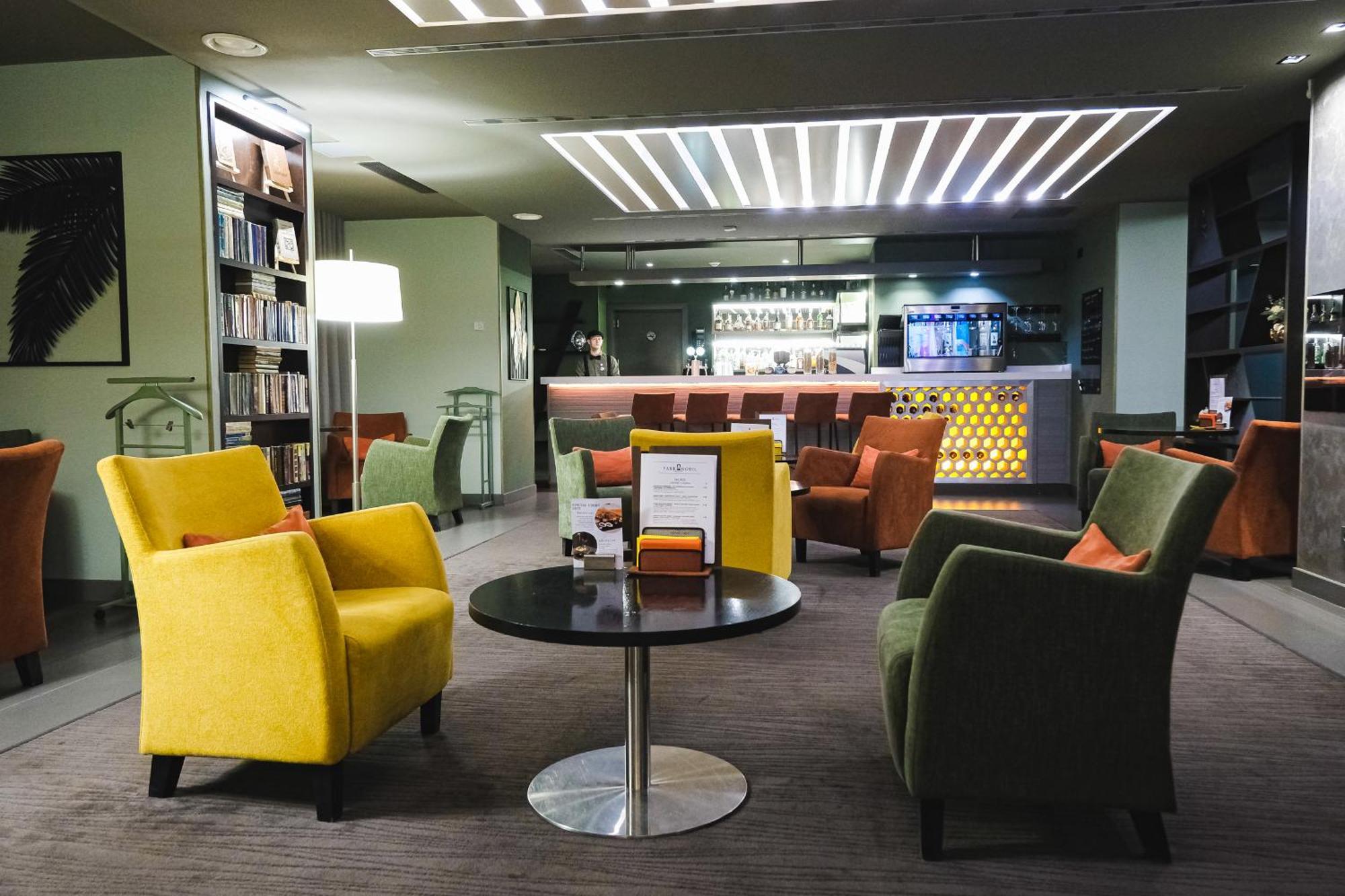 Park Hotel Almaty Luaran gambar