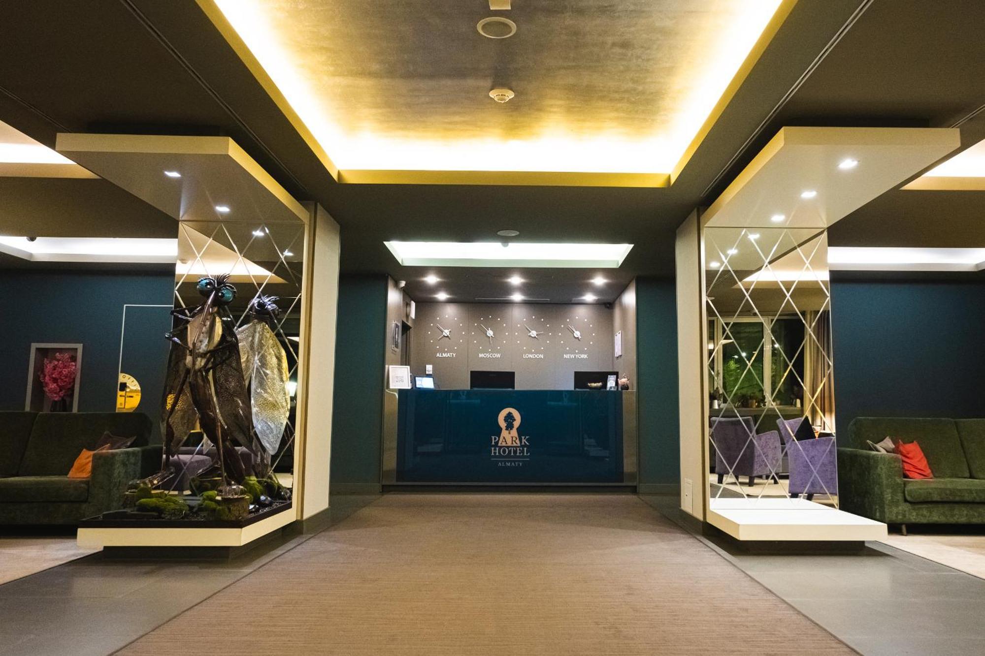 Park Hotel Almaty Luaran gambar