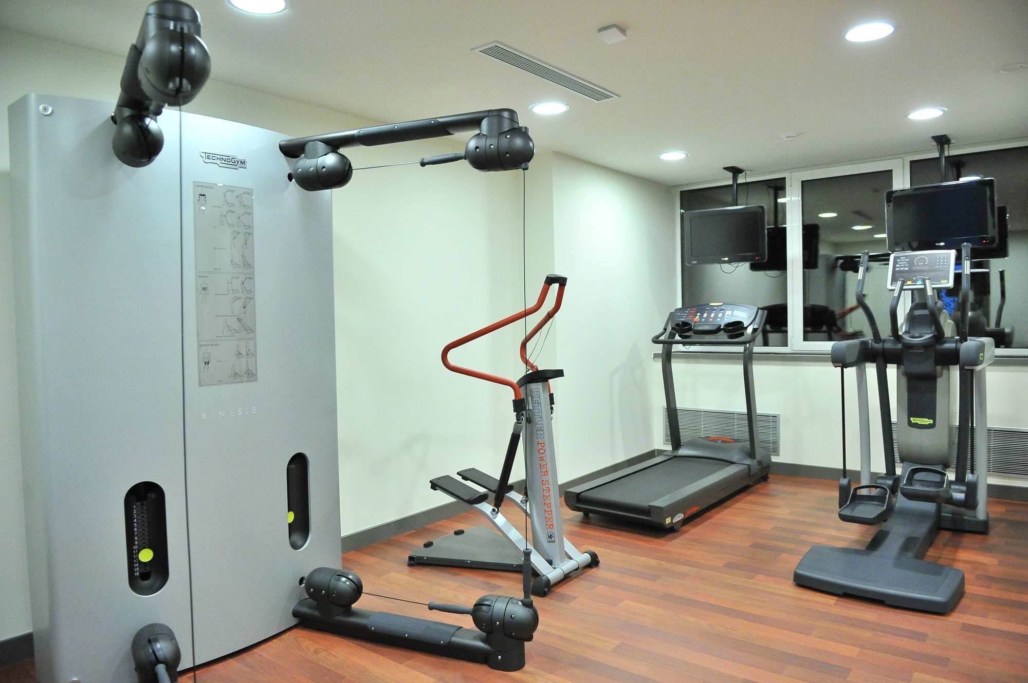 Park Hotel Almaty Luaran gambar